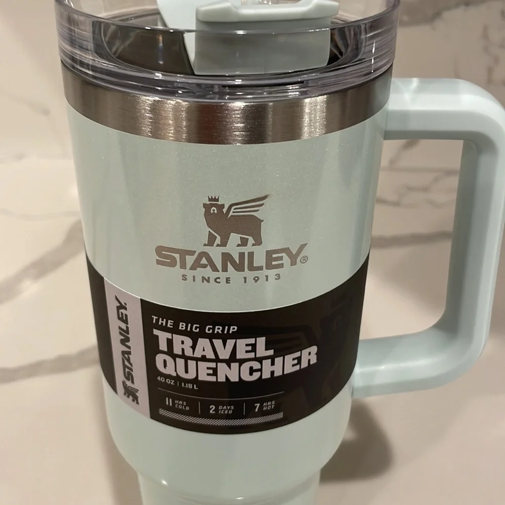 Stanley - SPEARMINT PEARLESCENT 40 oz. Adventure Quencher Tumbler (Mint) - NWT!